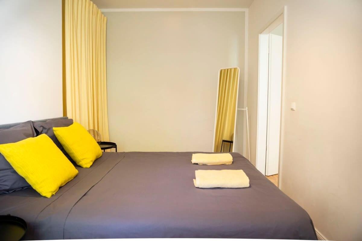 Cosy Two Br Plus Self Checkin Plus Street Parking Berlin Exterior foto